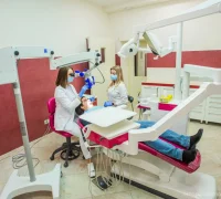Центр сложных стоматологических случаев Emas clinic Фотография 2